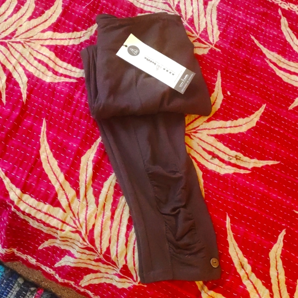 Carbon colored leggings